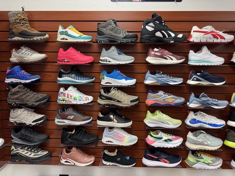 Brand New Athletic Shoes Pallet – Mixed Name Brands - Image 3