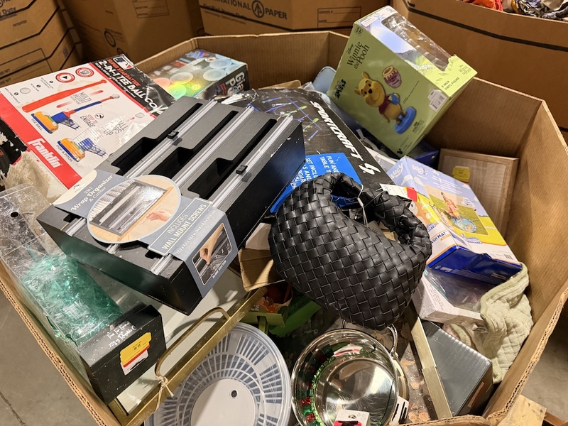 Off-Price Name-Brand Mixed Merchandise Truckload – New Shelf Pulls - Image 7