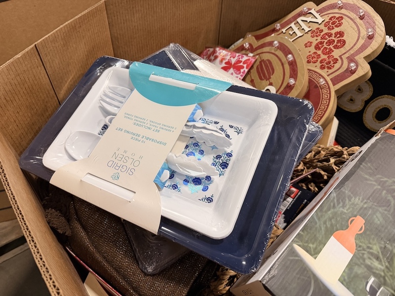 Off-Price Name-Brand Mixed Merchandise Truckload – New Shelf Pulls - Image 14