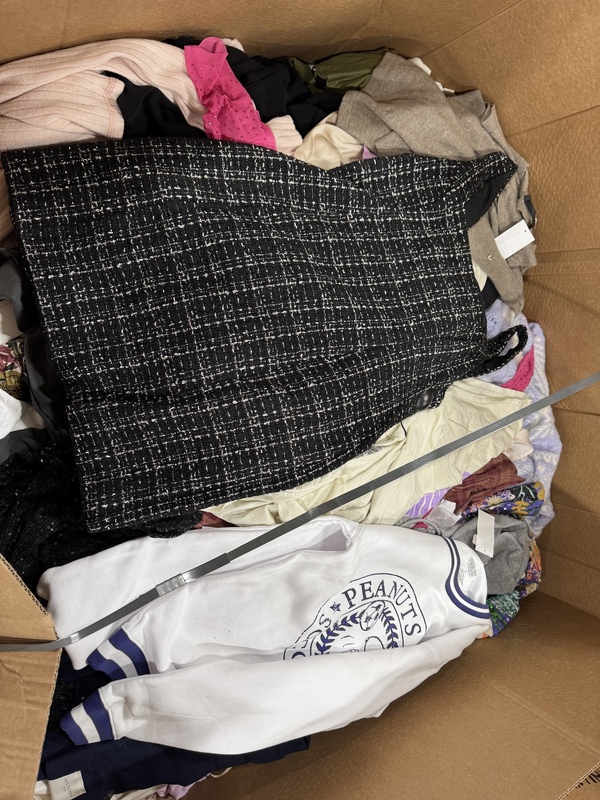 Luxury Retailers Apparel Pallet