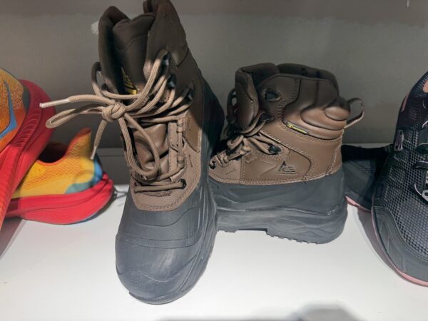 Zappos shoes pallet