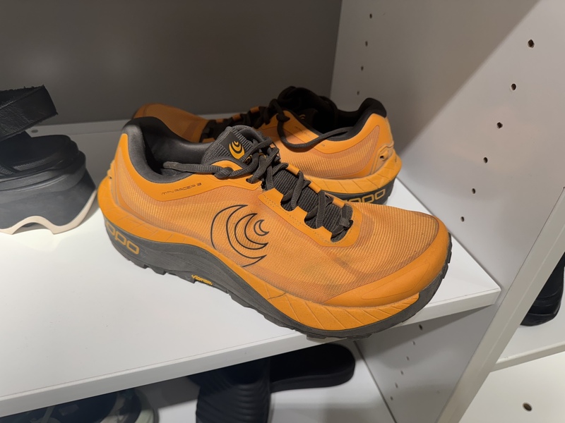 Zappos Name-Brand Shoes Pallet – Like New Premium Footwear (360 Pairs)