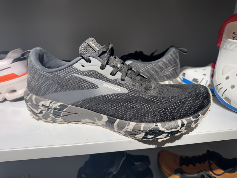 Zappos Name-Brand Shoes Pallet – Like New Premium Footwear (360 Pairs)