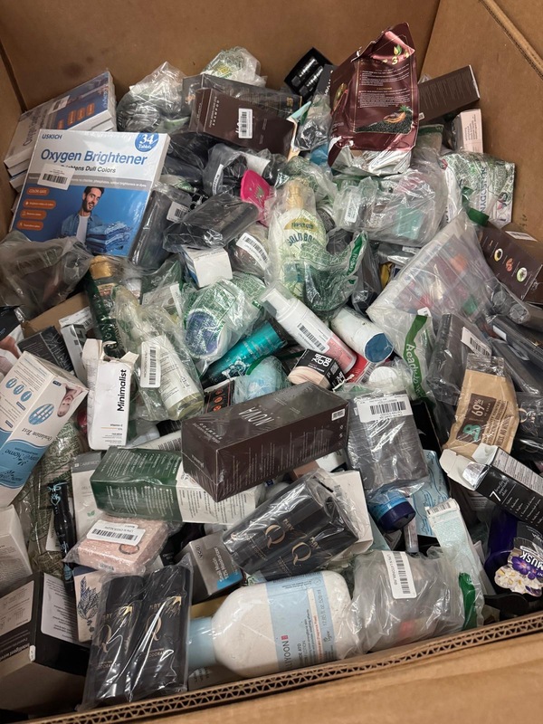 Amazon Health & Beauty Mixed Pallet - Image 2