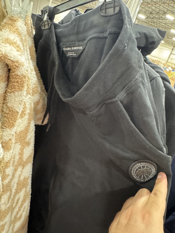 Luxury Retailers Apparel Pallet - High-Volume Name-Brand Inventory - Image 14