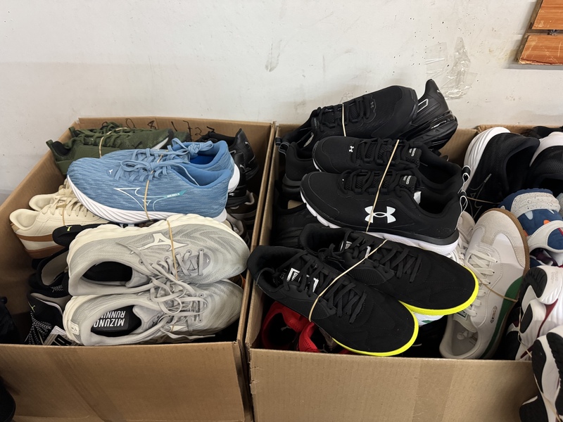 Brand New Athletic Shoes Pallet – Mixed Name Brands - Image 10