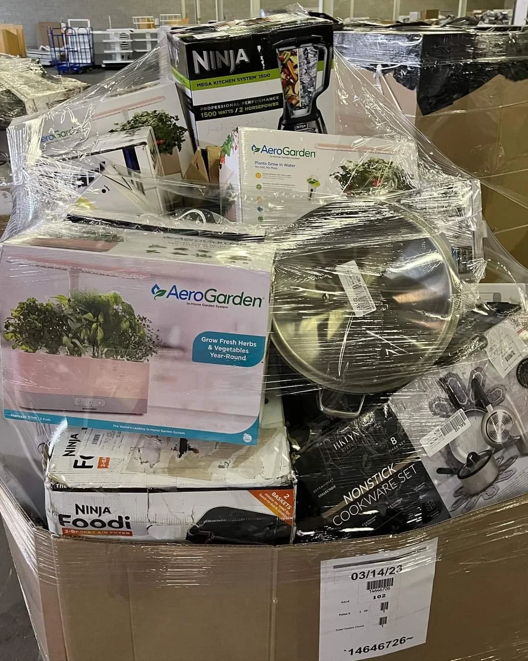 Cookware Sets Pallet – 95 Kitchen Cookware & Bakeware Items - Image 24