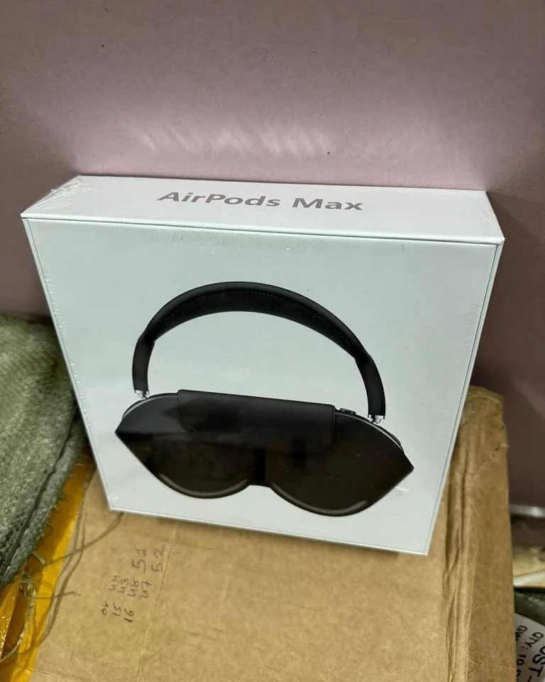 Apple AirPods Max Pallet – Premium Audio Bulk Deal (30 Units) - Image 14