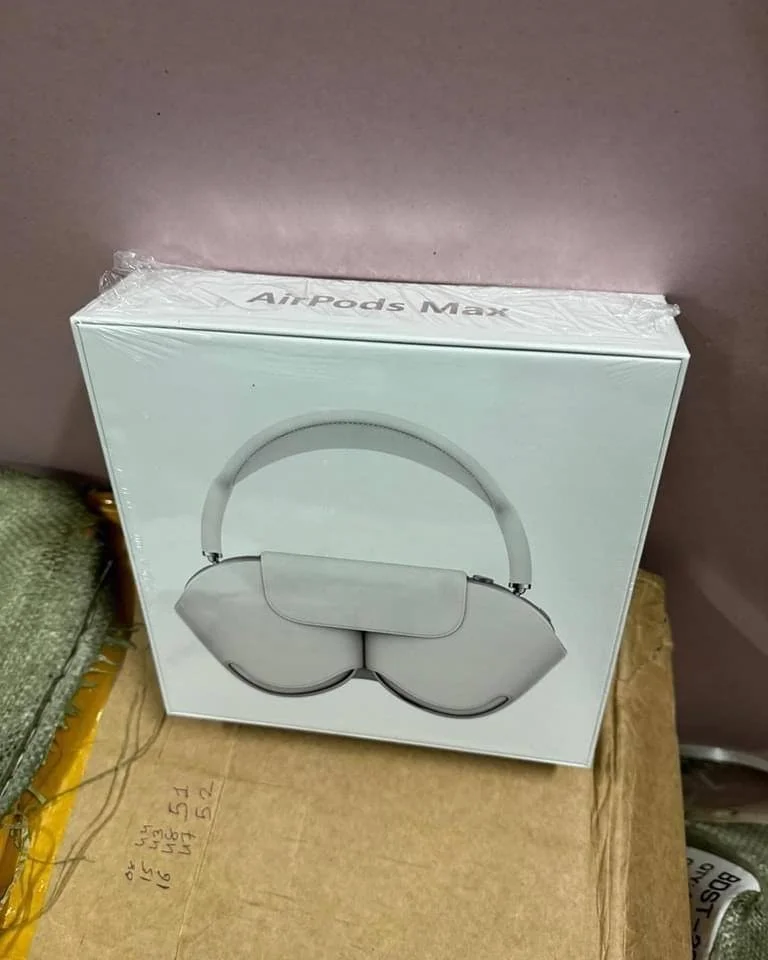 Apple AirPods Max Pallet – Premium Audio Bulk Deal (30 Units) - Image 12